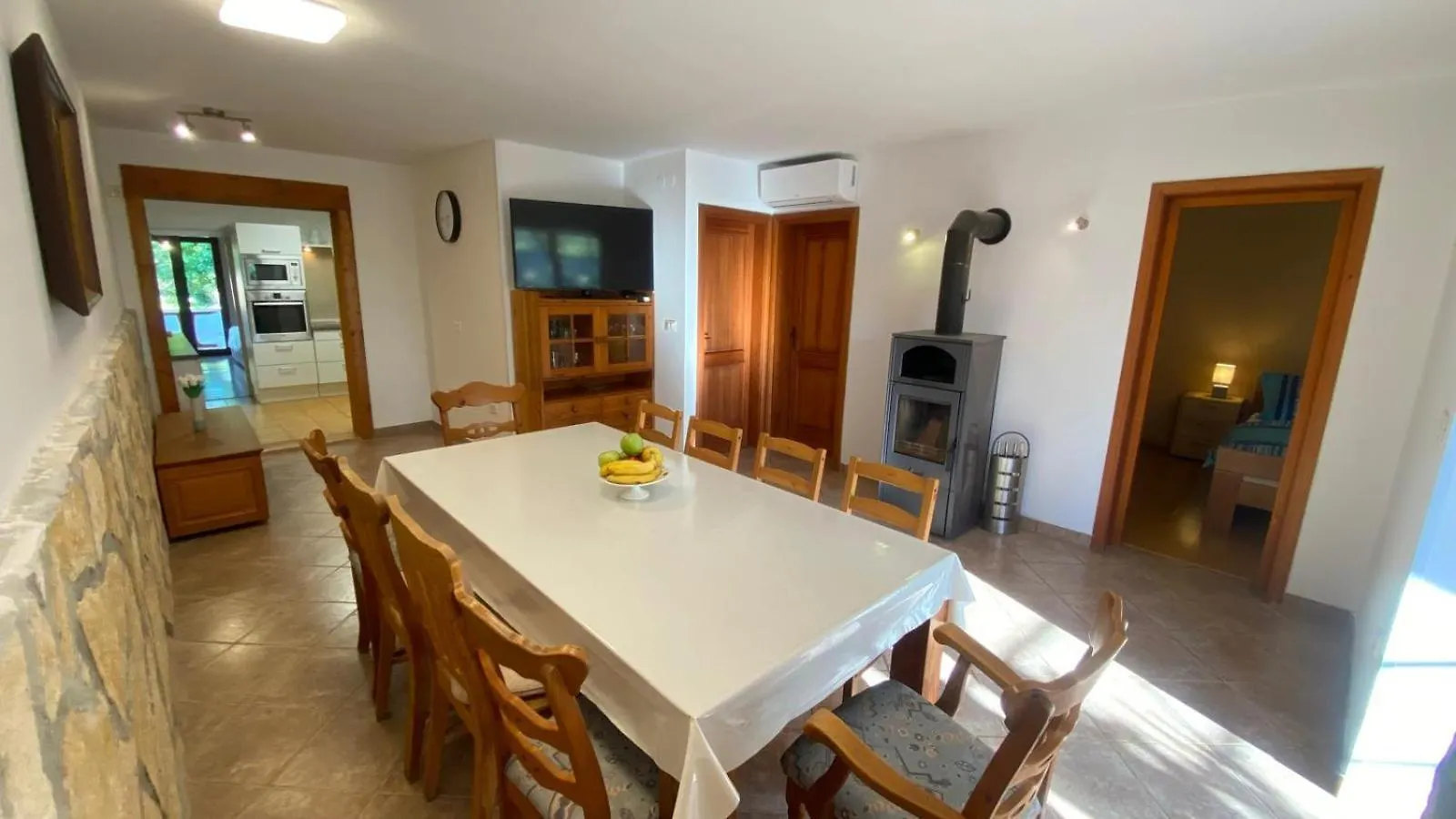באלה Residence Tomani With Xxl Pool וילה